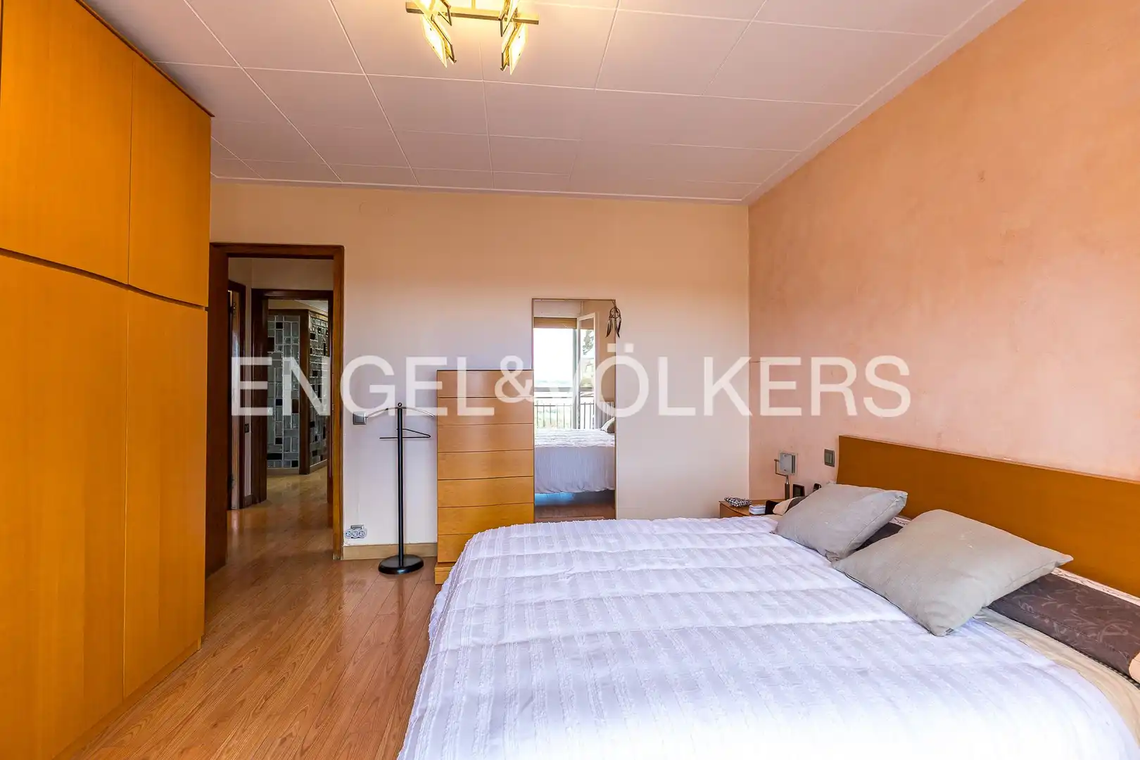 Habitación de Casa o chalet en venta en Viladecans con Calefacción, Jardín privado y Balcón