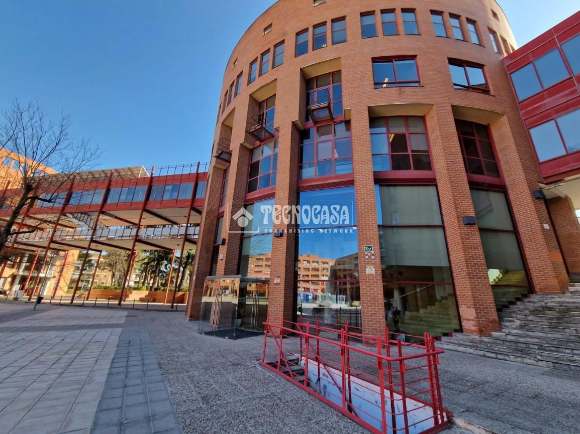 Vista exterior de Pis en venda en Coslada amb Calefacció