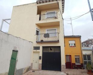 Casa adosada en venda a Benito Lorenzo, Fuensalida