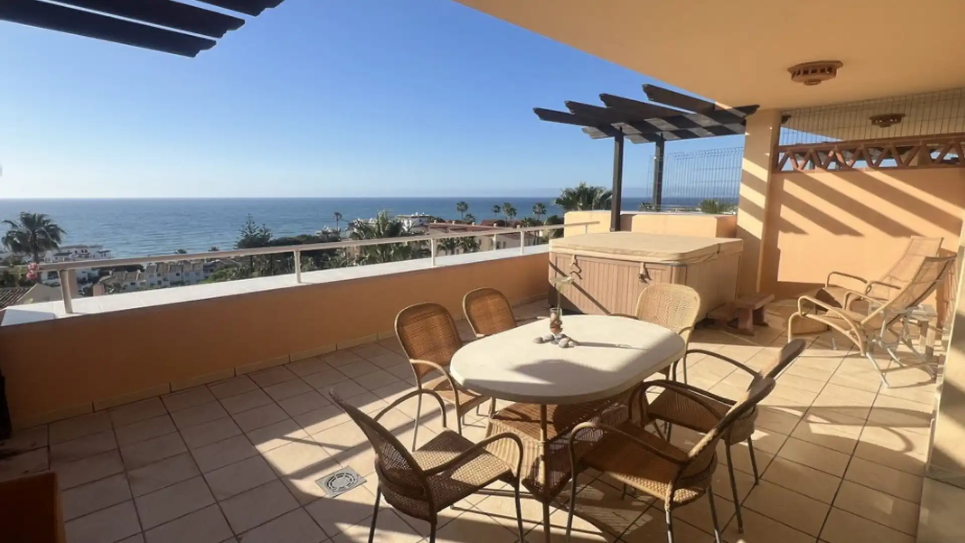 Terraza de Piso en venta en Mijas con Terraza, Amueblado y Horno