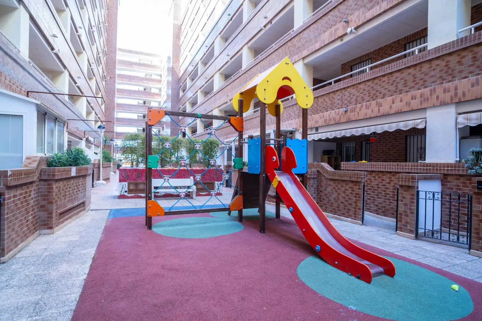 Terrassa de Apartament en venda en Oropesa del Mar / Orpesa amb Terrassa, Traster i Moblat