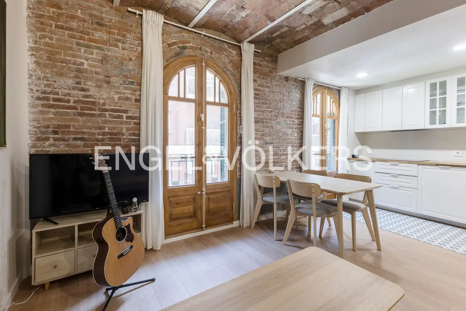 Piso con terraza en venta en Sants - Montjuïc, imagen 2