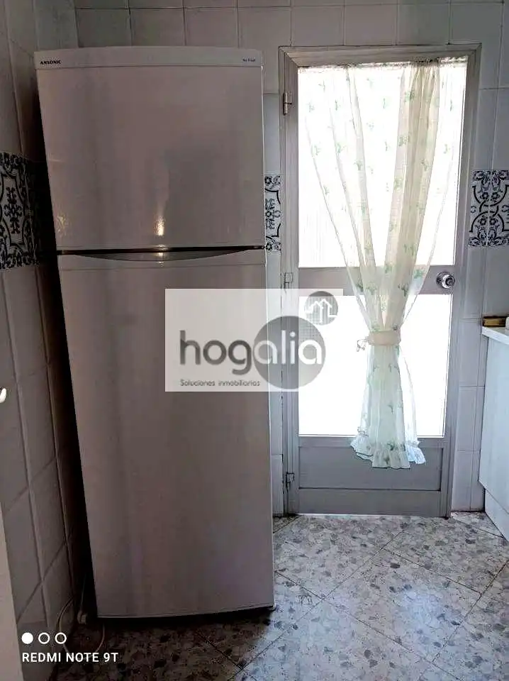 Habitación de Piso de alquiler en Sevilla con Aire acondicionado y Amueblado