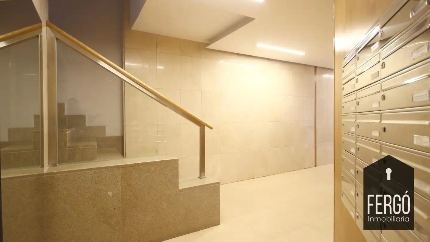 Business premises to rent in Reino De León, imagen 10