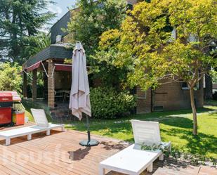 Jardí de Casa o xalet en venda en Pozuelo de Alarcón amb Aire condicionat, Terrassa i Piscina