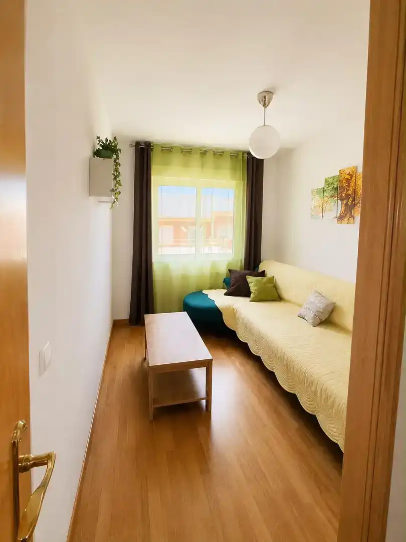 Sala de estar de Casa o chalet en venta en Ocaña con Jardín privado, Parquet y Piscina