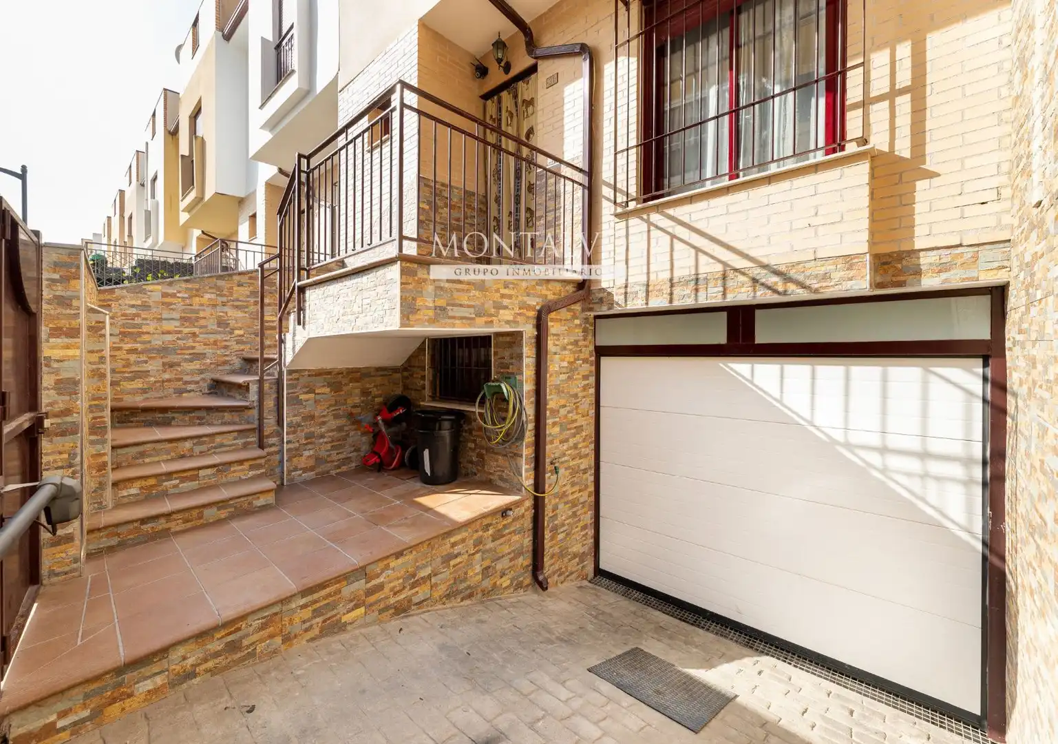 Exterior view of Houses for sale in Atarfe  with Air Conditioner, Heating and Terrace