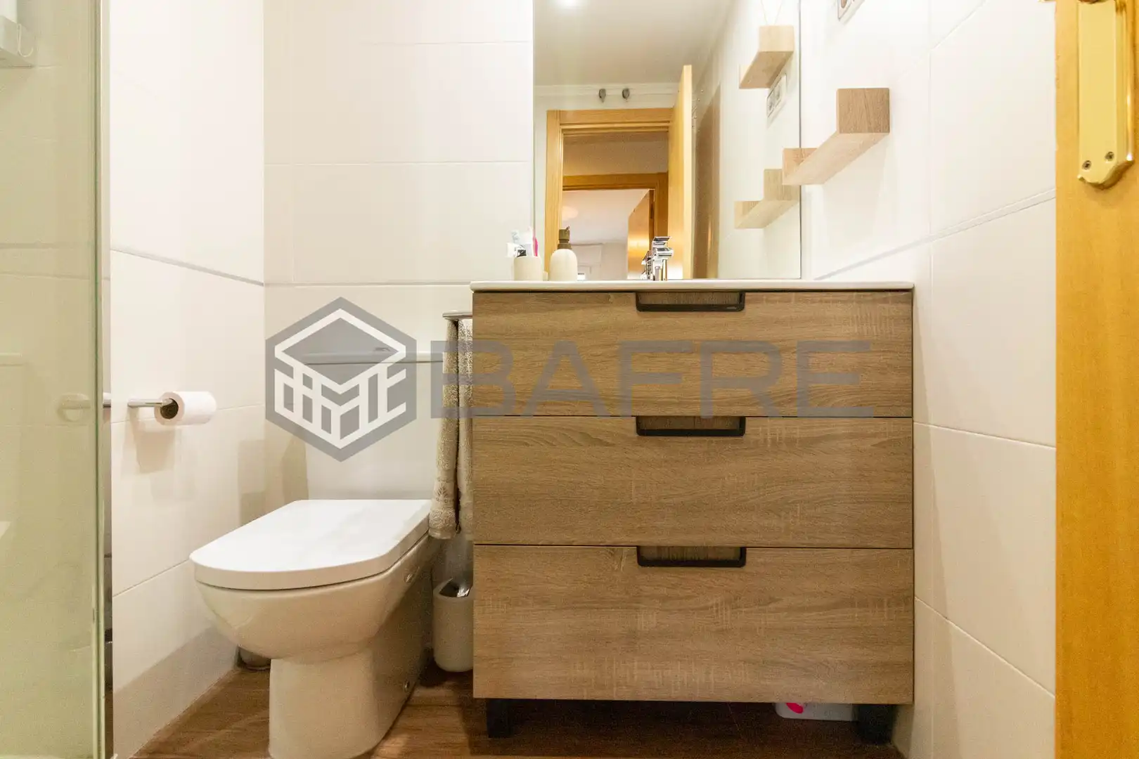 Badezimmer von Wohnung zum Verkauf in Madrid mit Klimaanlage, Heizung und Parkett