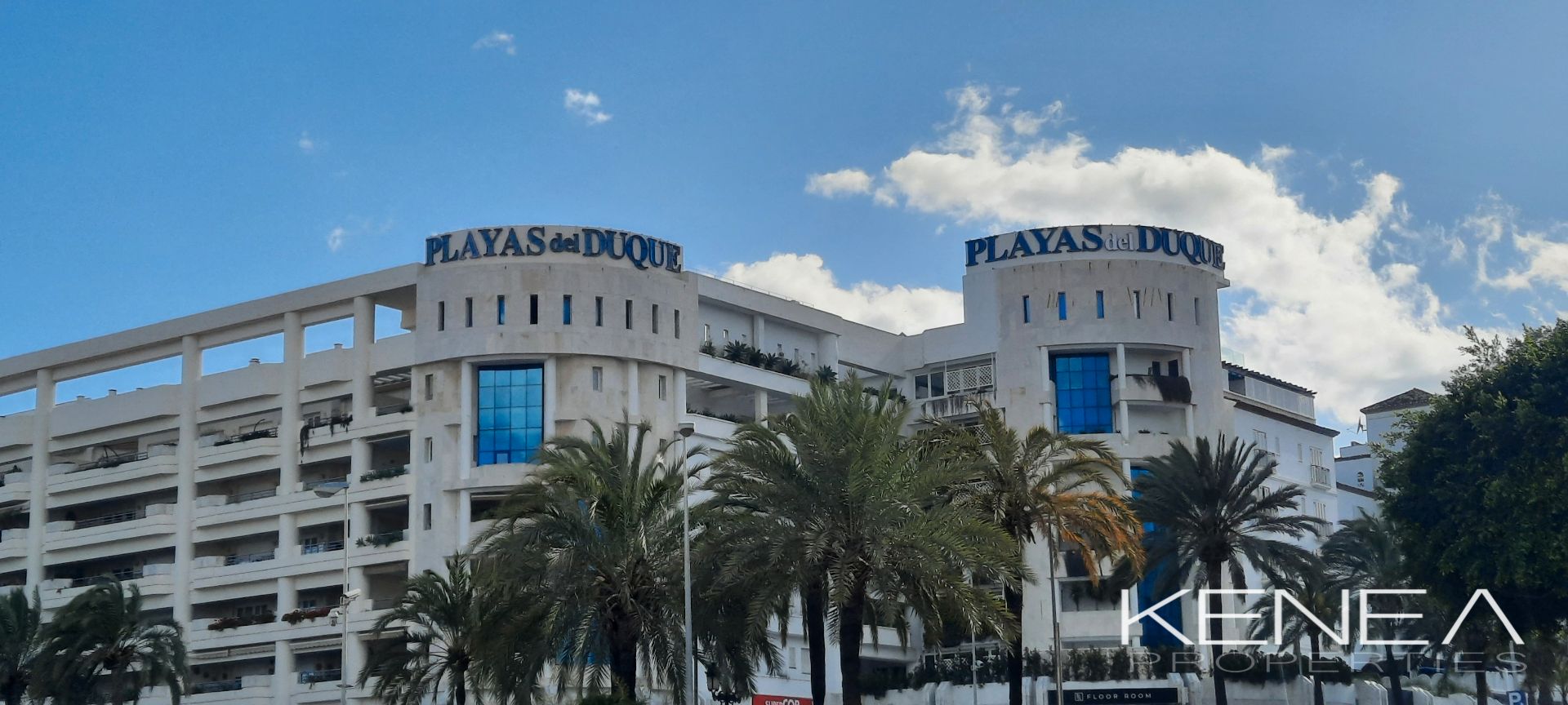 Vista exterior de Pis en venda en Marbella amb Aire condicionat, Calefacció i Traster