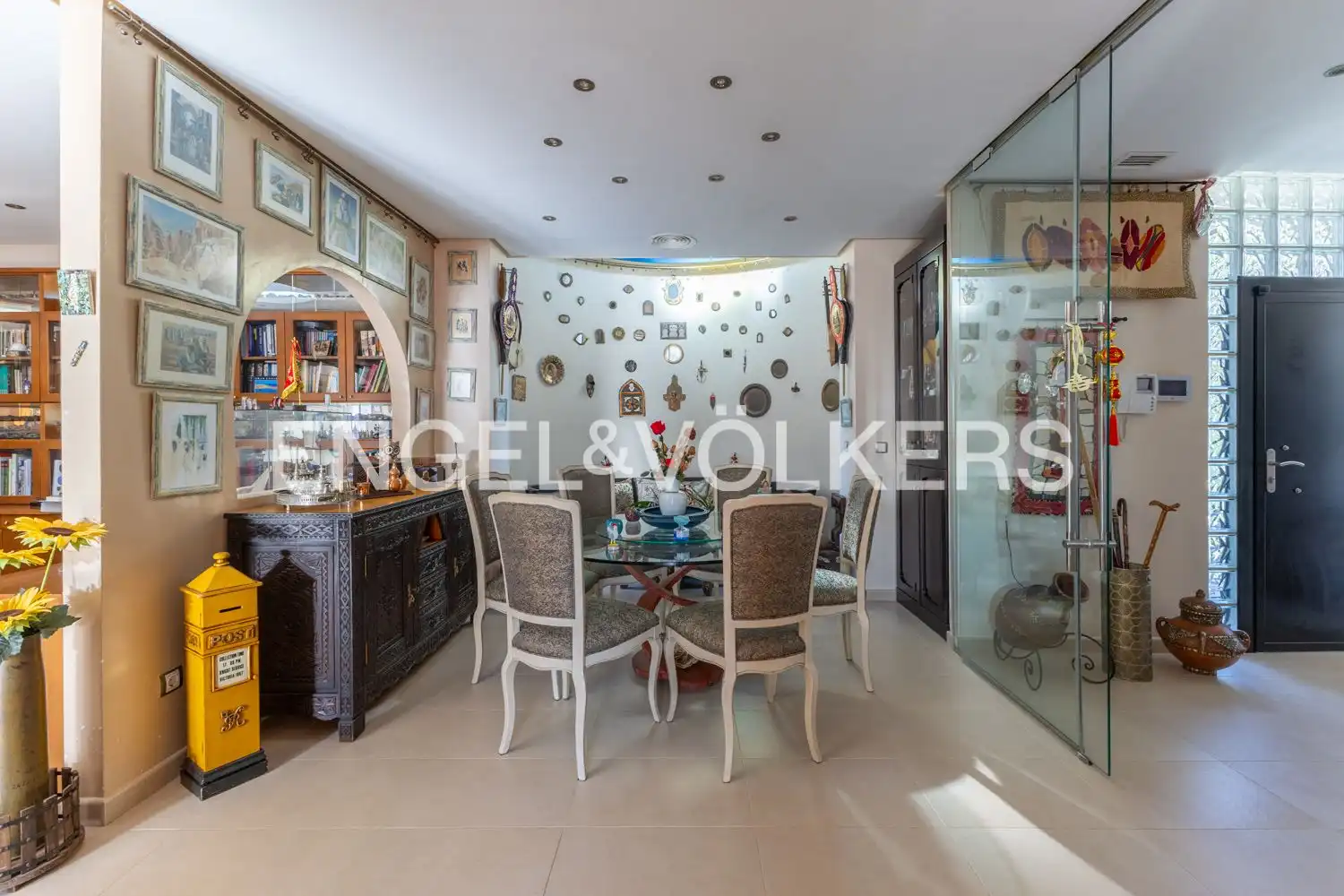 Dining room of Houses for sale in Gilet  with Air Conditioner, Heating and Private garden