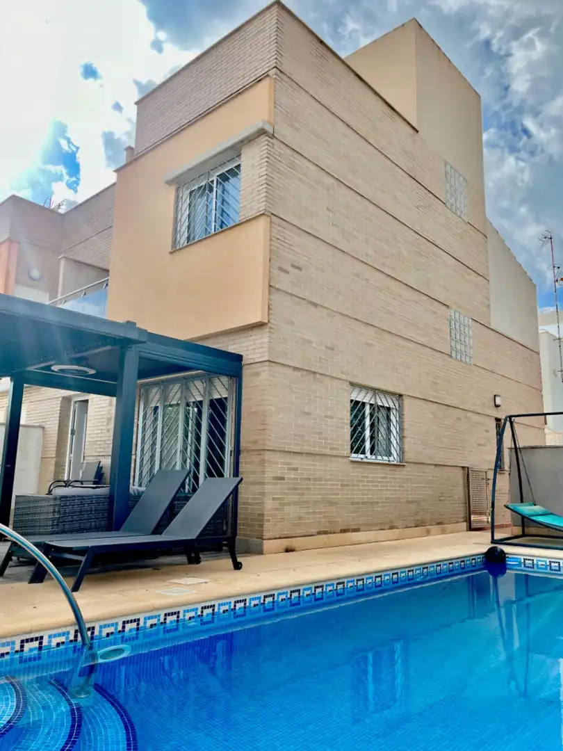 Casa pareada con terraza en venta en El Mojón
