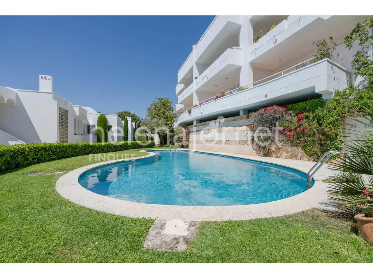 Swimming pool of Flat for sale in Sant Feliu de Guíxols  with Heating, Private garden and Terrace