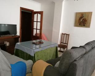 Sala d'estar de Pis de lloguer en Badajoz Capital amb Moblat i Balcó