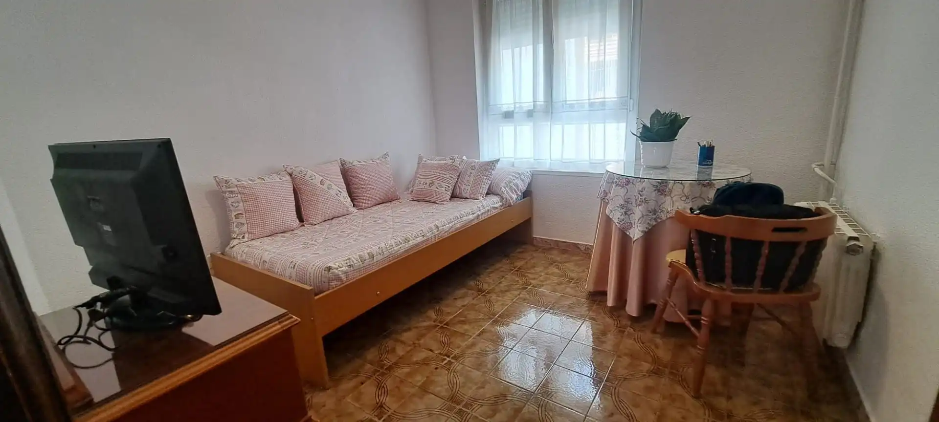Piso de alquiler en DEAN CASTOR ROBLEDO, 8, Sur