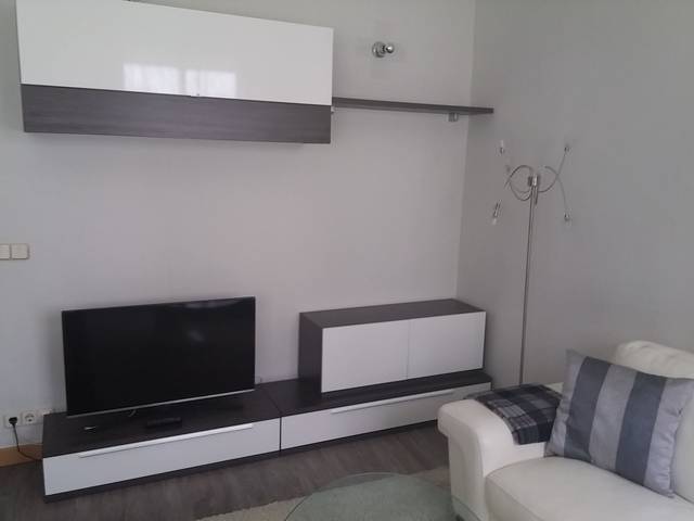 Piso en Alquiler en Calle de la Virgen de los Peligros en Cortes - Huertas