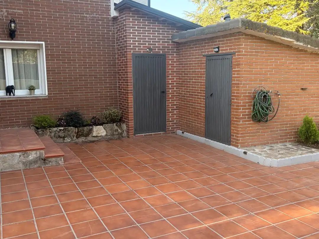 Terraza de Casa o chalet en venta en Moralzarzal con Jardín privado, Trastero y Piscina