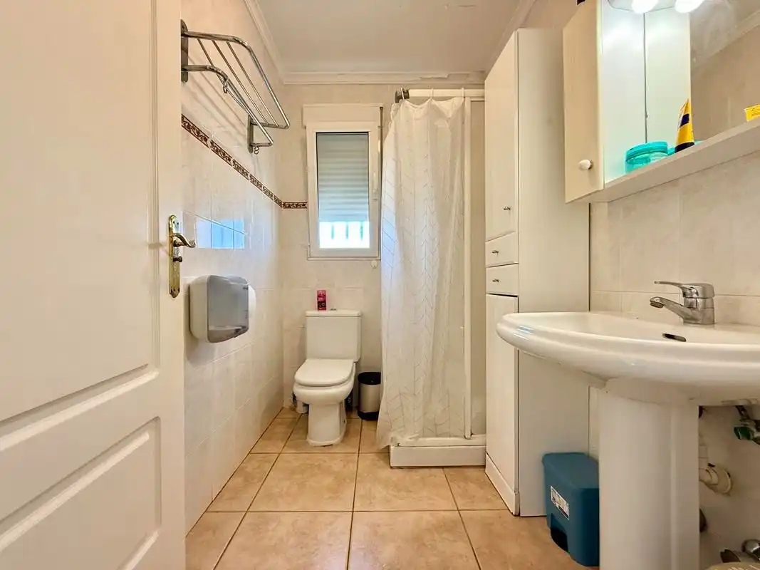 Baño de Casa o chalet en venta en Els Poblets con Aire acondicionado, Calefacción y Jardín privado