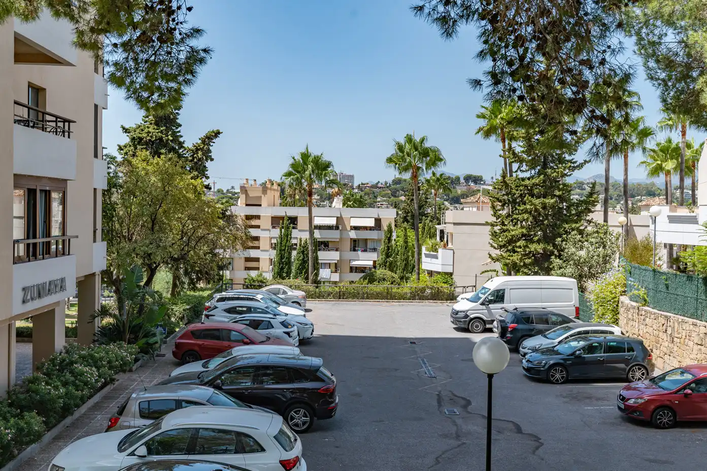 Aparcament de Apartament en venda en Marbella amb Terrassa