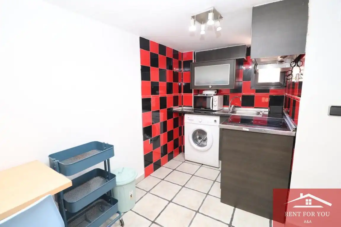 Erdgeschosswohnung zur Miete in Centro, imagen 17
