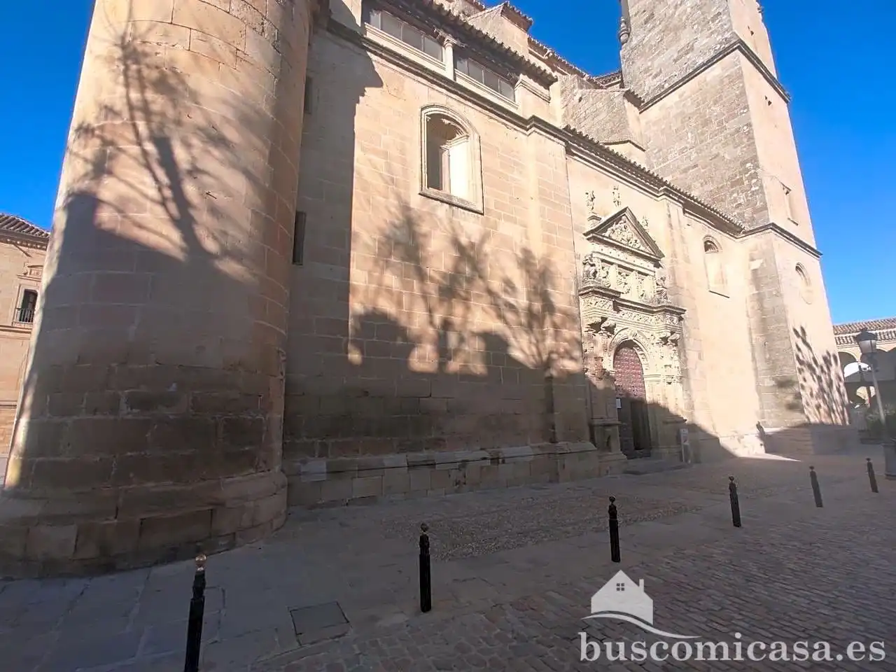 Exterior view of Flat for sale in Úbeda  with Air Conditioner and Furnished