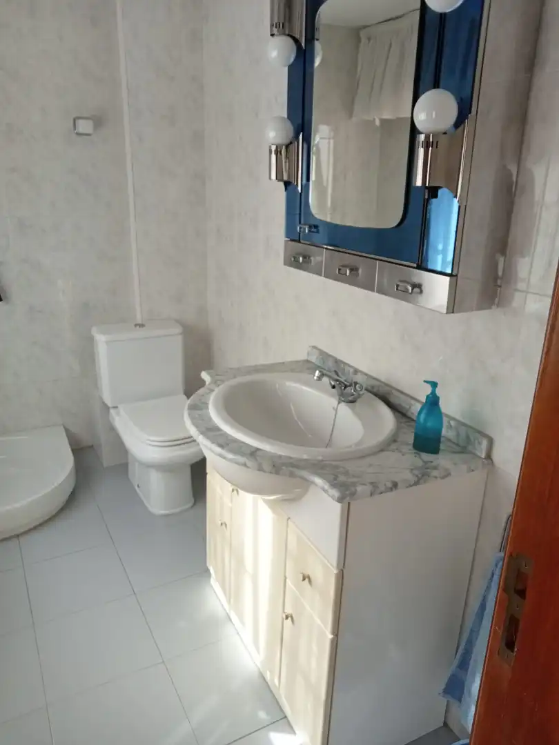 Baño de Casa o chalet en venta en Santiago de Compostela  con Calefacción, Jardín privado y Terraza
