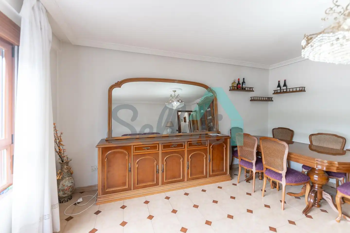 Comedor de Piso de alquiler en Aller con Calefacción, Trastero y Amueblado