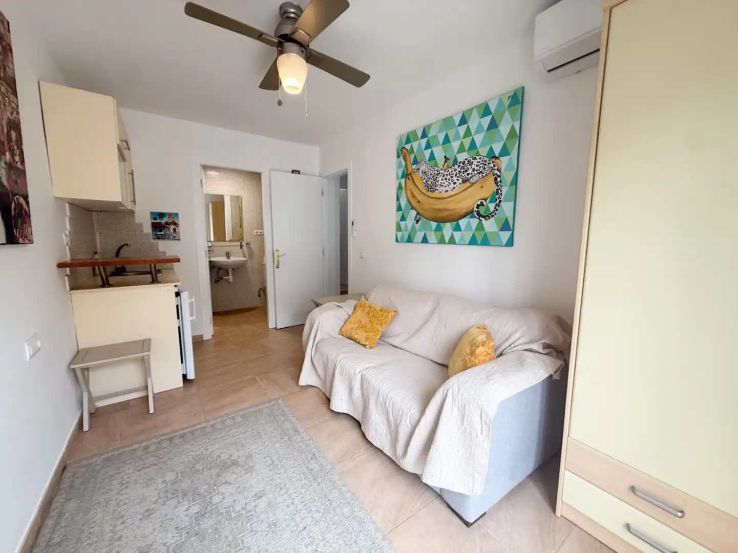 Sala d'estar de Casa o xalet de lloguer en Olivella amb Aire condicionat, Calefacció i Jardí privat
