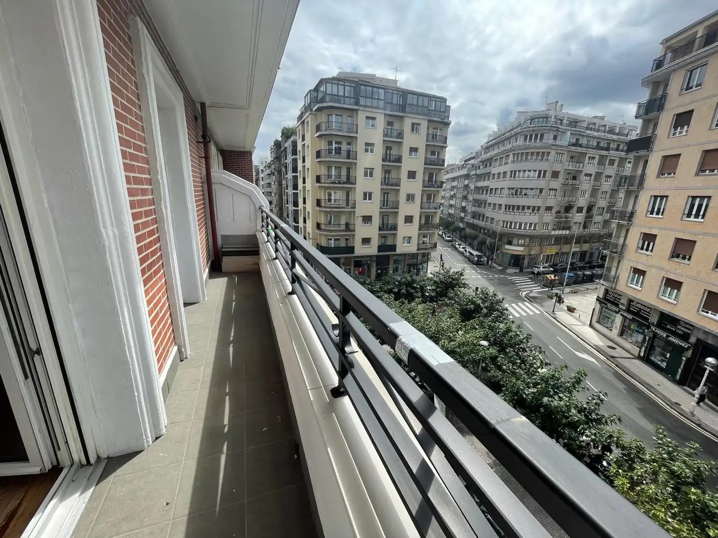 Appartamento con terrazza in affitto a Gros, imagen 17