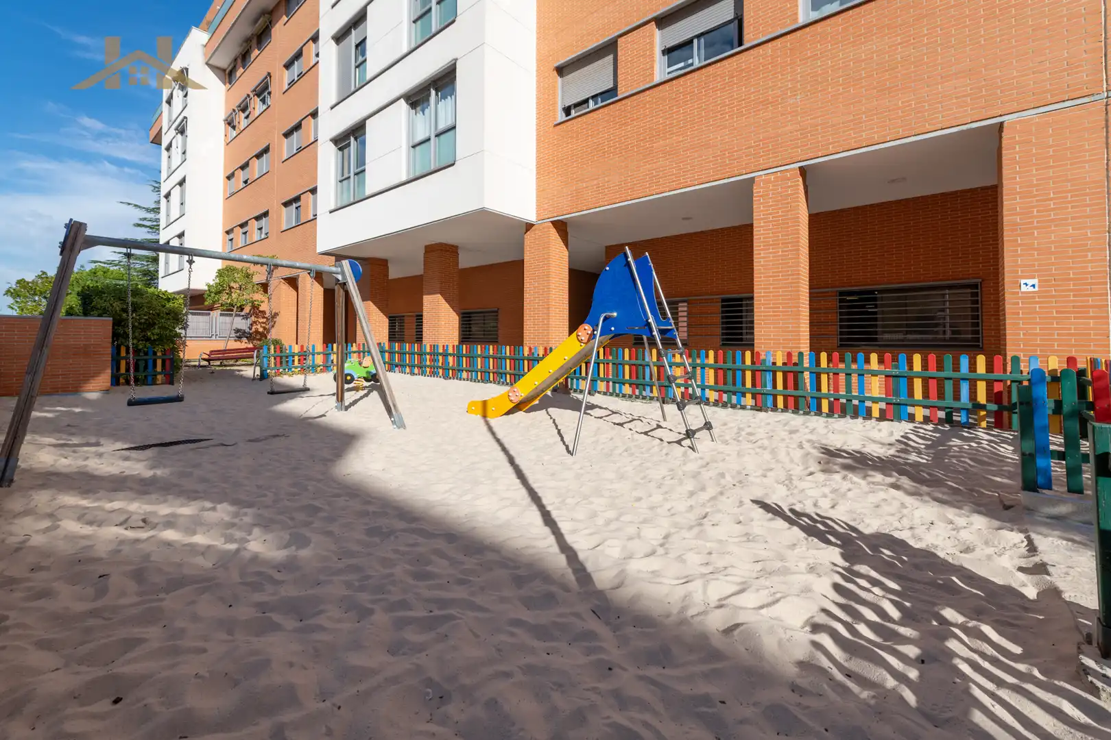 Vista exterior de Piso en venta en Madrid con Calefacción, Jardín privado y Terraza