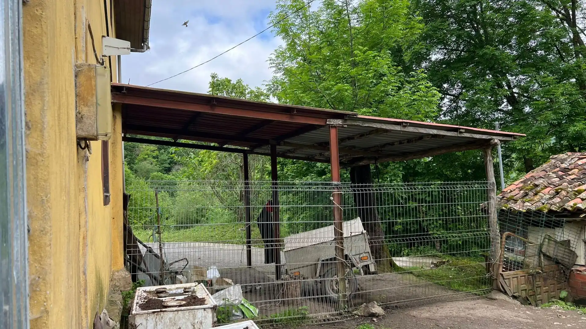 Vista exterior de Casa o chalet en venta en Parres con Jardín privado