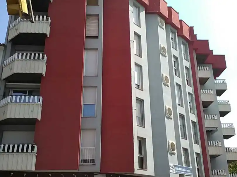 Individuale in affitto a Avenida de Roma 108-112