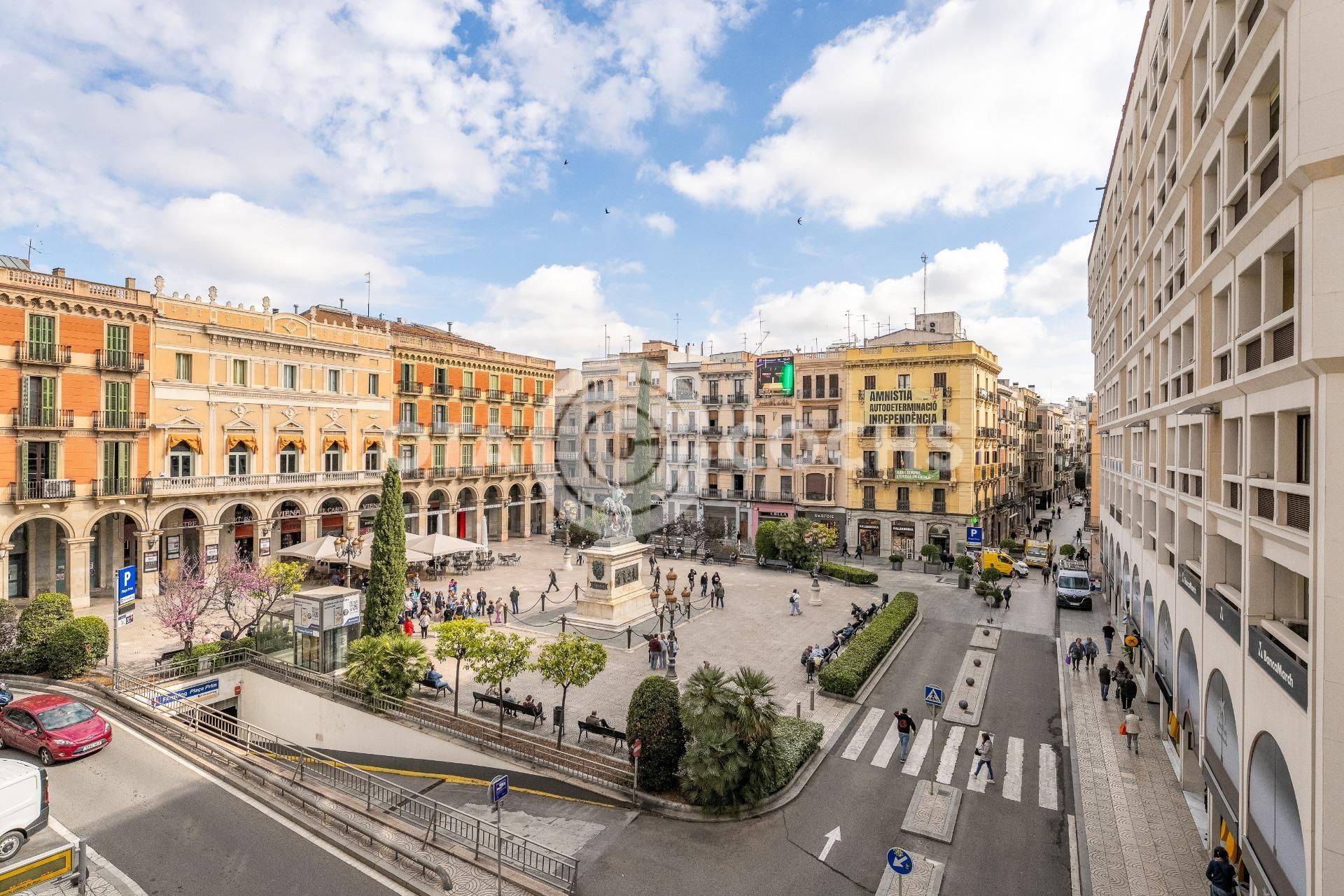 Vista exterior de Piso en venta en Reus
