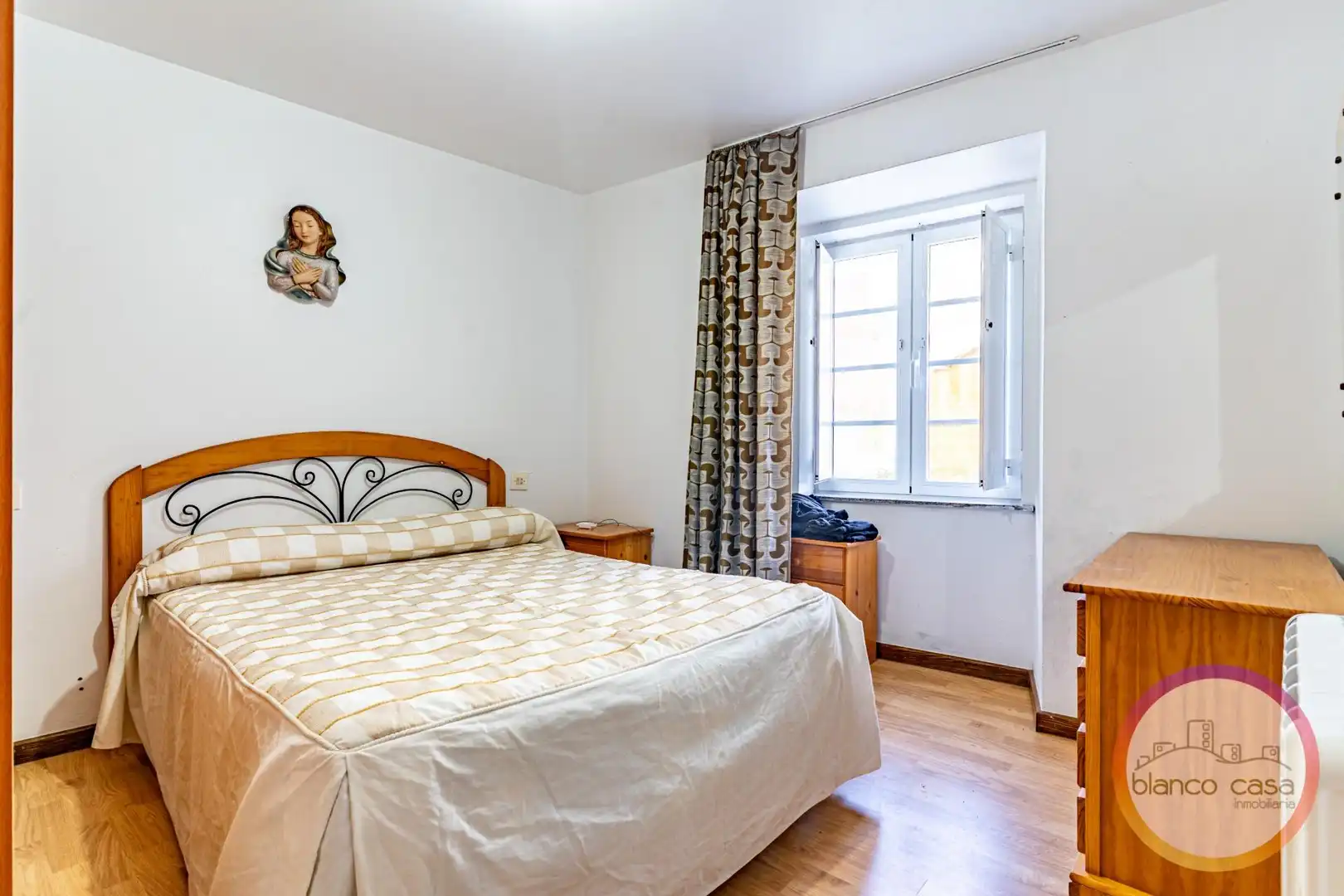 Bedroom of Houses for sale in Laxe  with Heating and Terrace