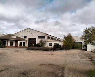 Vista exterior de Nau industrial en venda en Casas de Haro amb Alarma