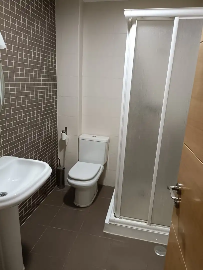 Bany de Apartament en venda en Villacañas amb Calefacció i Moblat