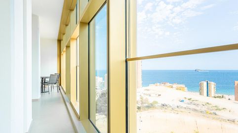 Foto 2 de Piso en venta en Avenida Mexico, Playa Poniente, Benidorm
