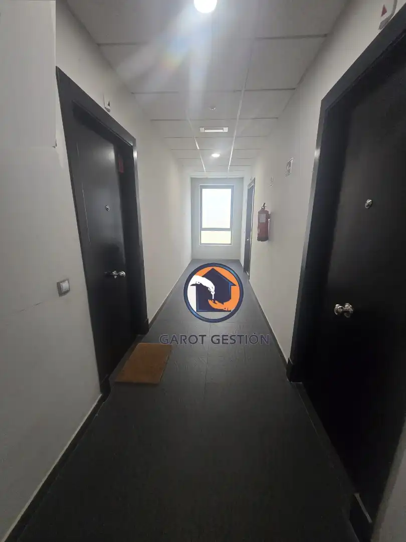 Loft zum Verkauf in Guadalajara mit Klimaanlage, Heizung und Ofen