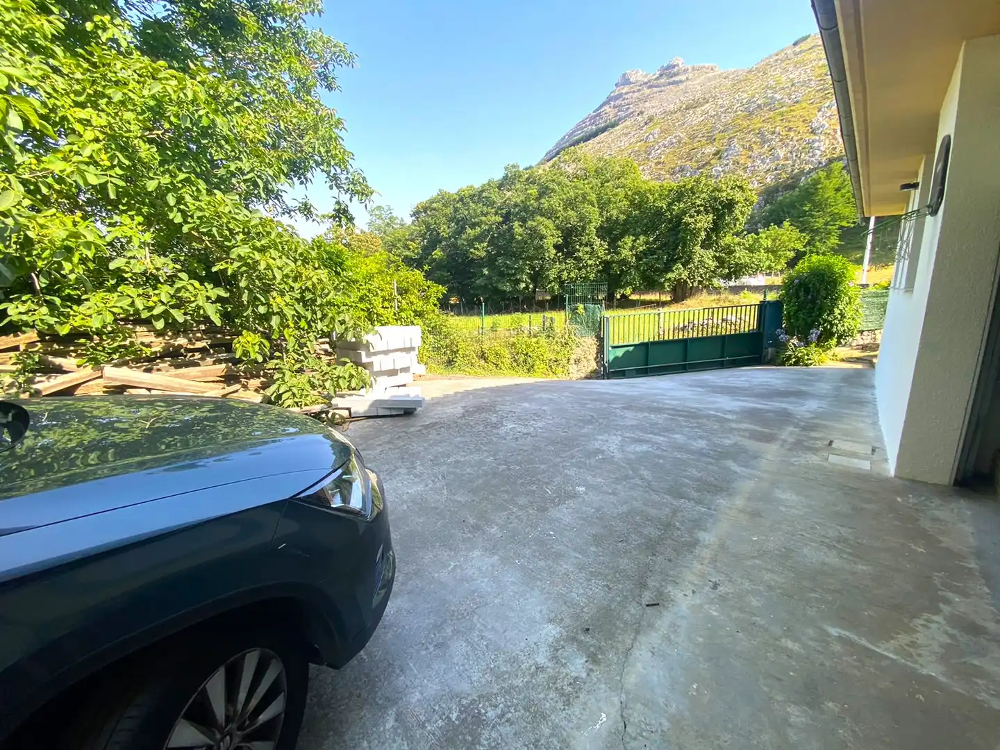 Parking of Houses for sale in Castro-Urdiales  with Heating, Private garden and Parquet flooring