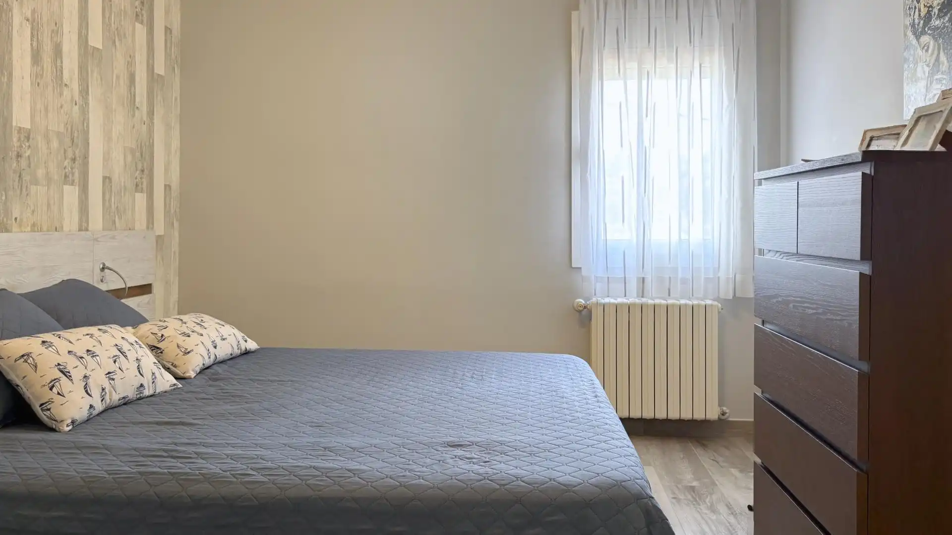 Habitación de Casa adosada en venta en Blanes con Calefacción, Terraza y Balcón