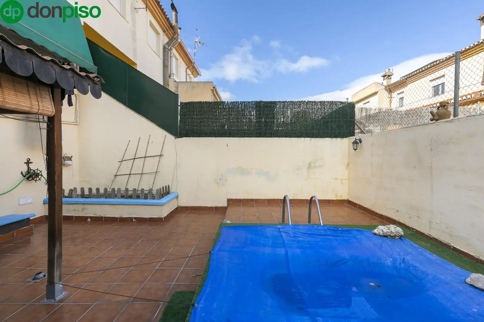 Piscina de Casa adosada en venta en Vegas del Genil con Terraza y Piscina comunitaria