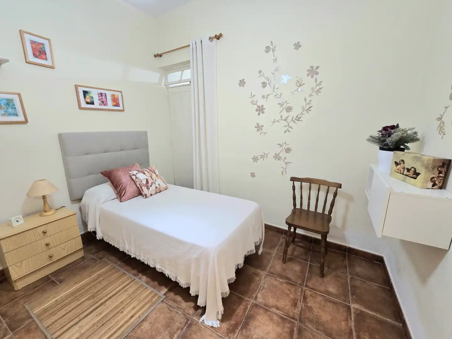 Habitación de Casa adosada en venta en La Orotava con Amueblado