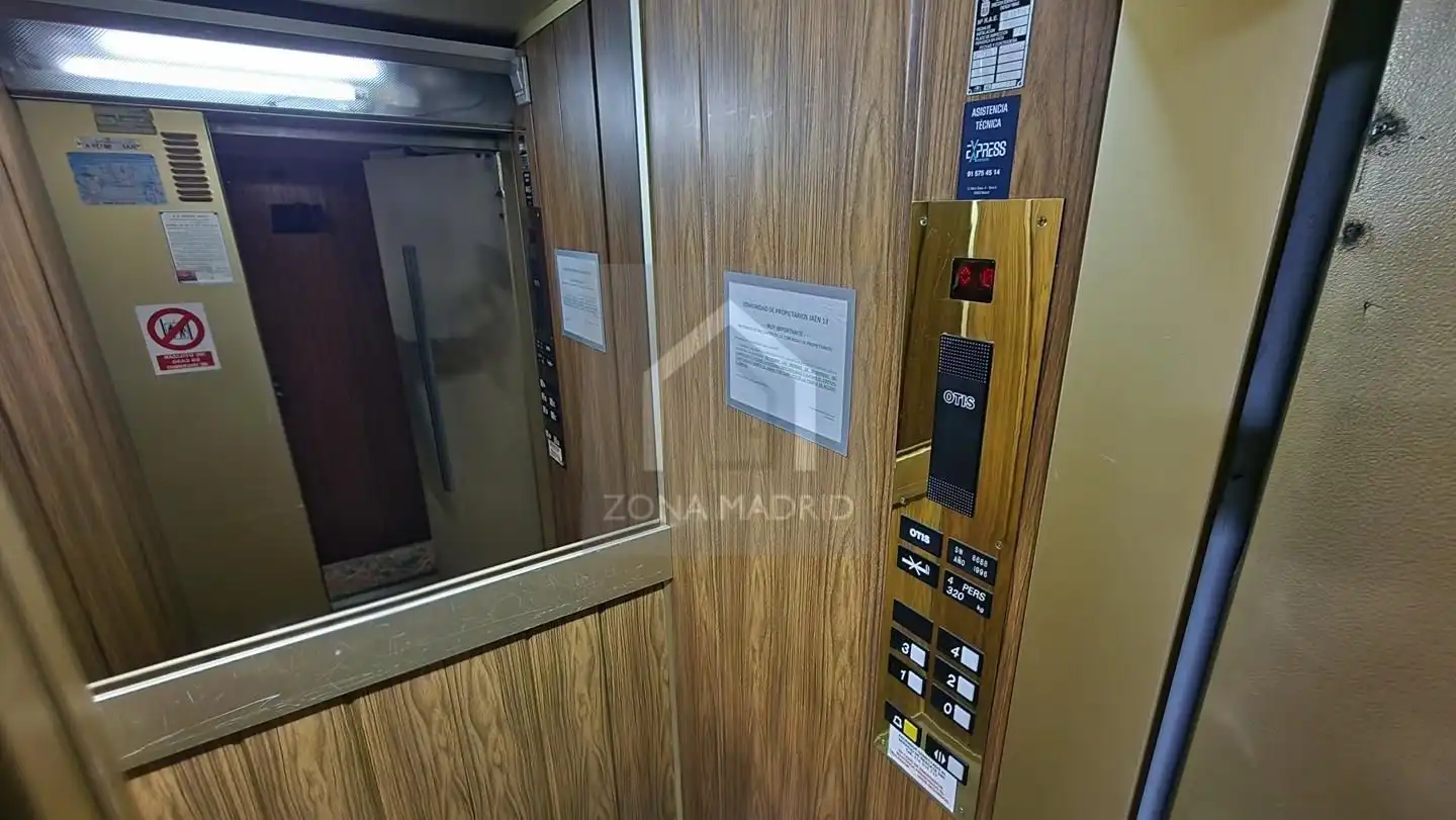 Parking of Flat for sale in Tetuán