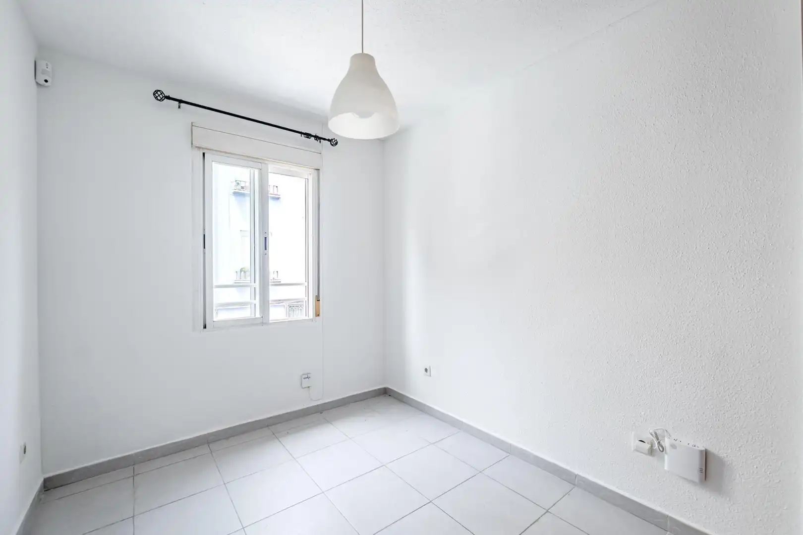 Bedroom of Apartments for sale in Madrid