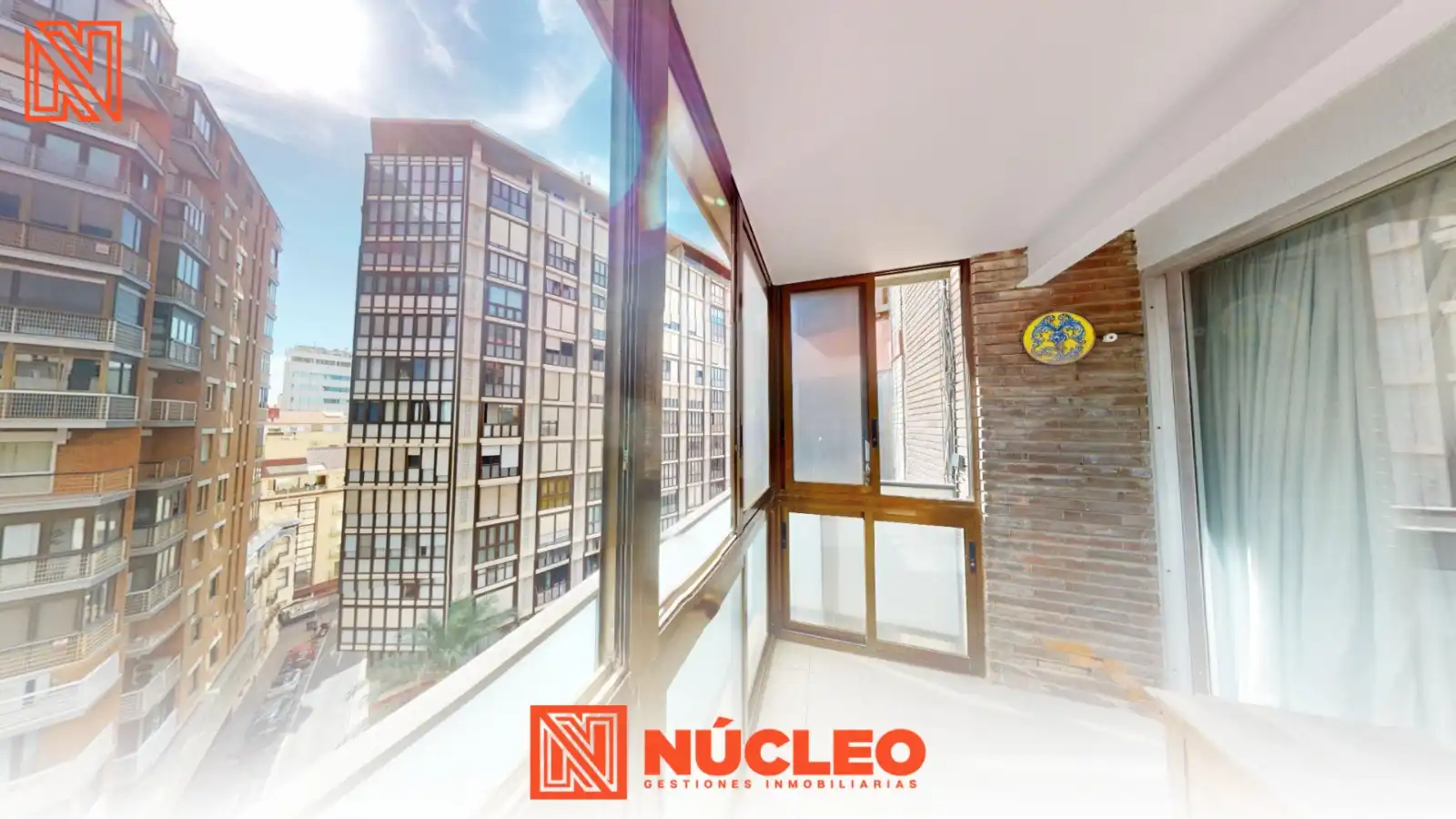 Flat with terrace for sale in Calle General Primo de Rivera