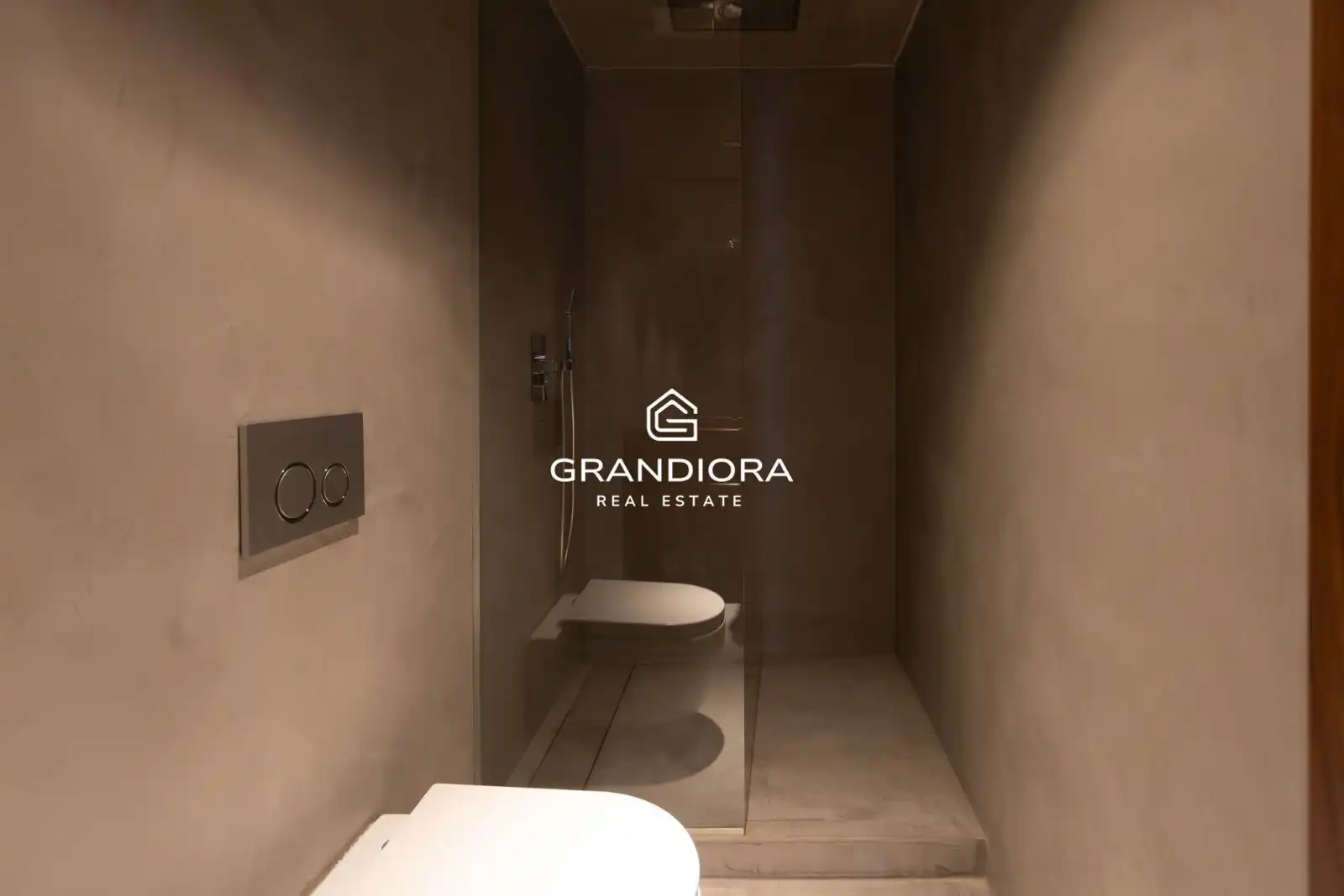 Bathroom of Flat for rent in Barcelona  with Air Conditioner, Terrace and Furnished