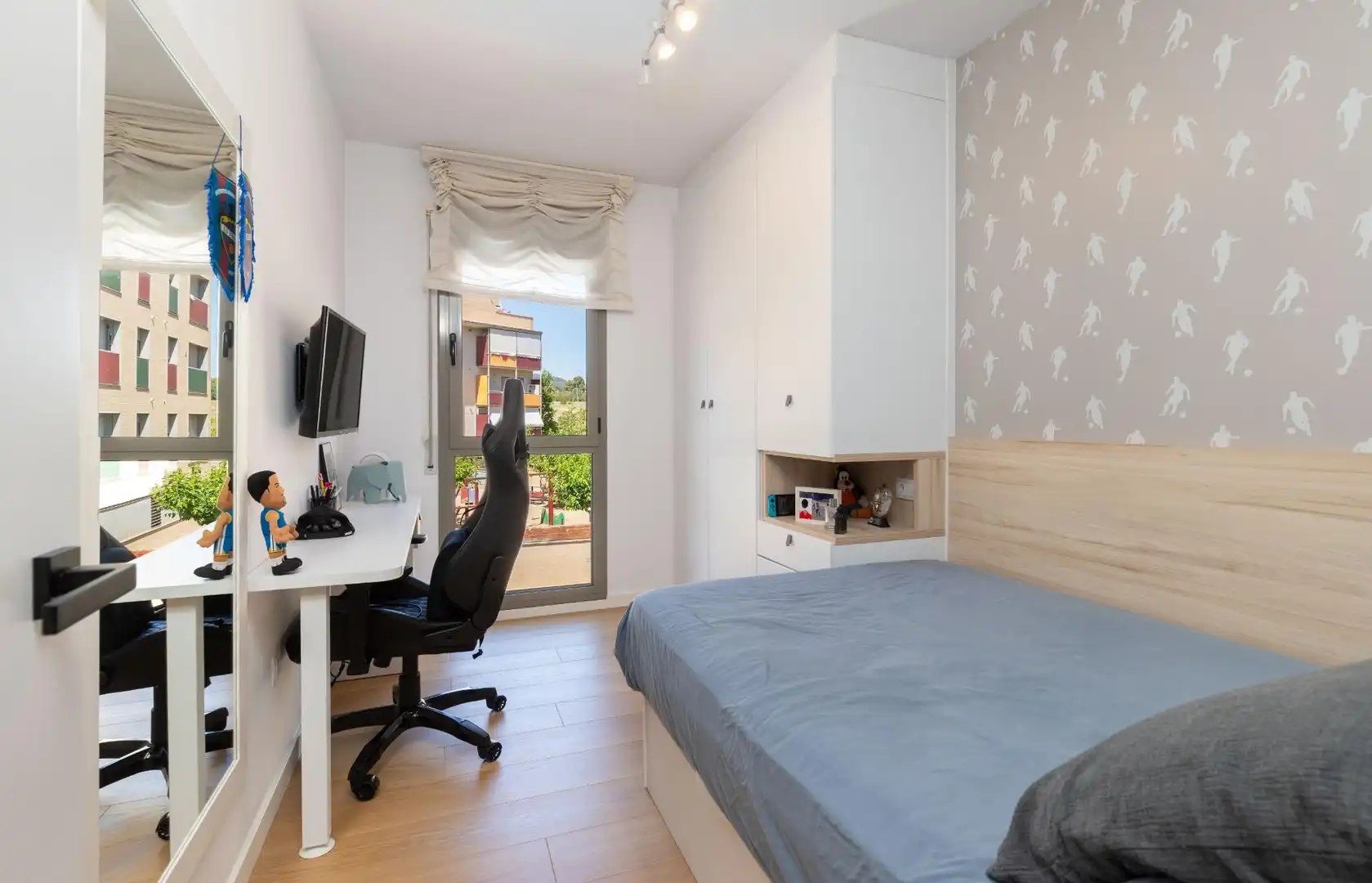 Habitación de Piso en venta en Terrassa con Calefacción y Piscina comunitaria