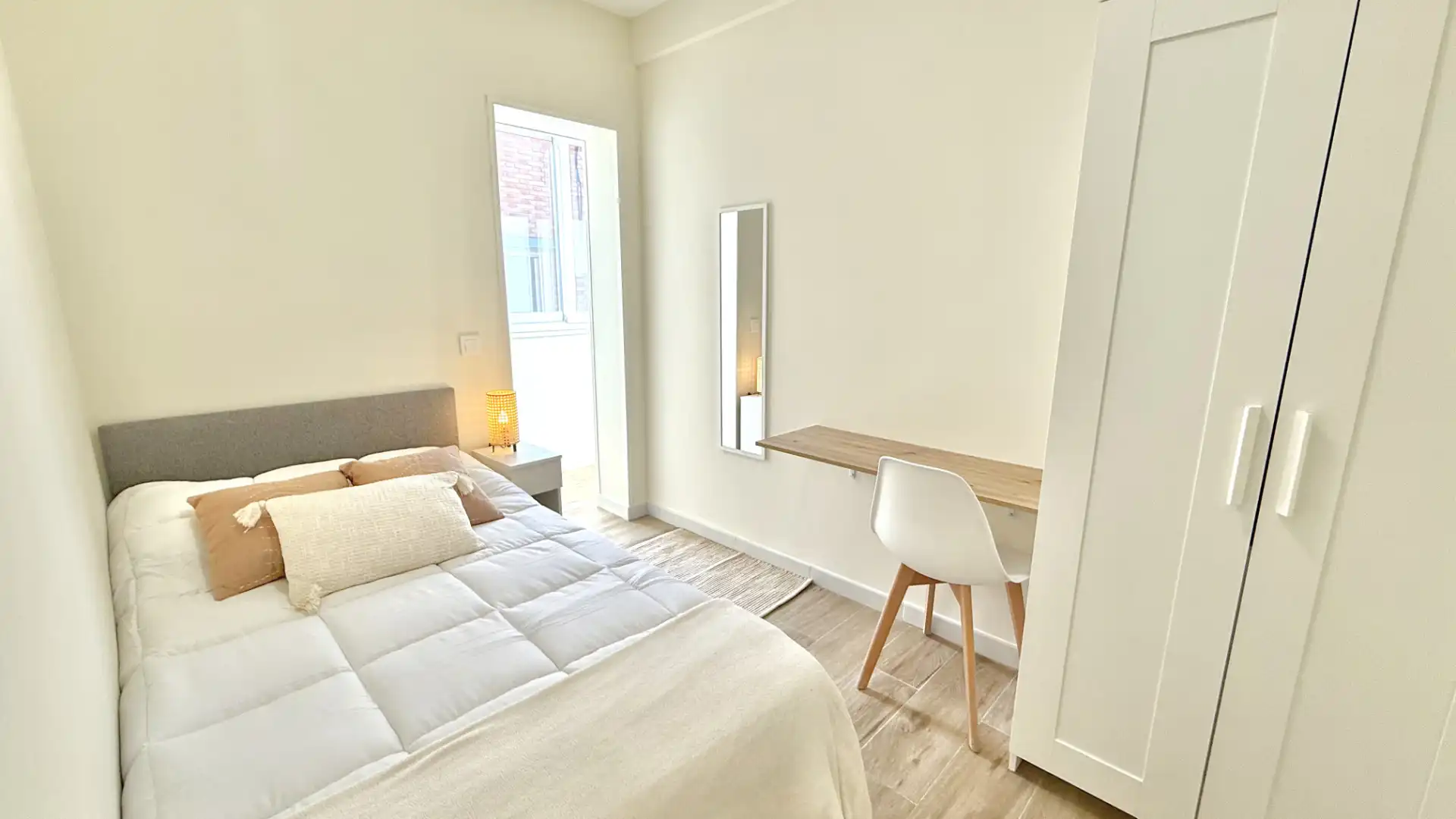 Bedroom of Flat for sale in Alcobendas  with Heating, Terrace and Furnished
