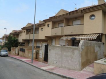 Maison jumelée à vendre à C/Infanta Elena