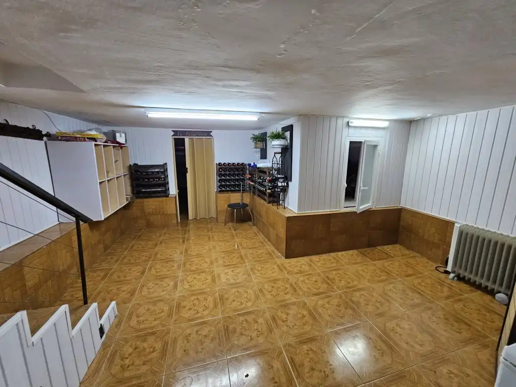 Einfamilien-Reihenhaus zum Verkauf in Calafell mit Klimaanlage, Heizung und Privatgarten