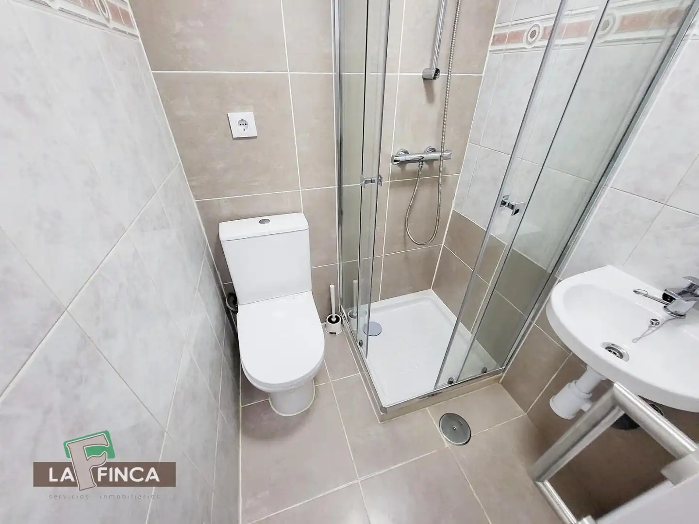 Baño de Piso en venta en Oviedo 